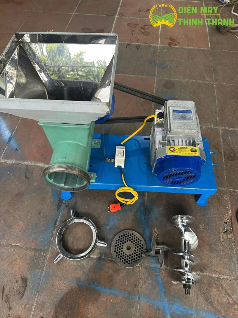 Các yếu tố cần cân nhắc khi lựa chọn máy xay xương cá cối đùn 52