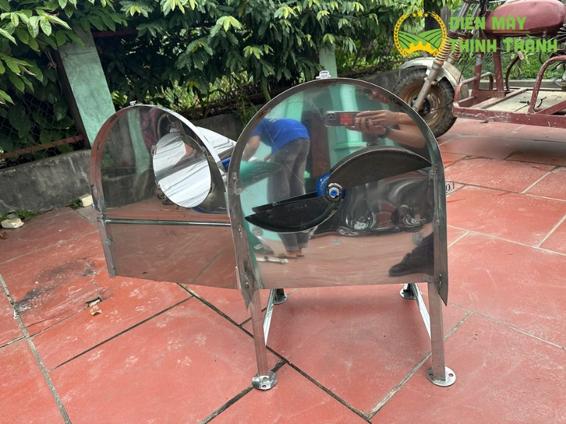 Đặc điểm cấu tạo và tính năng nổi bật khác của máy thái chuối mịn inox 1.1kW