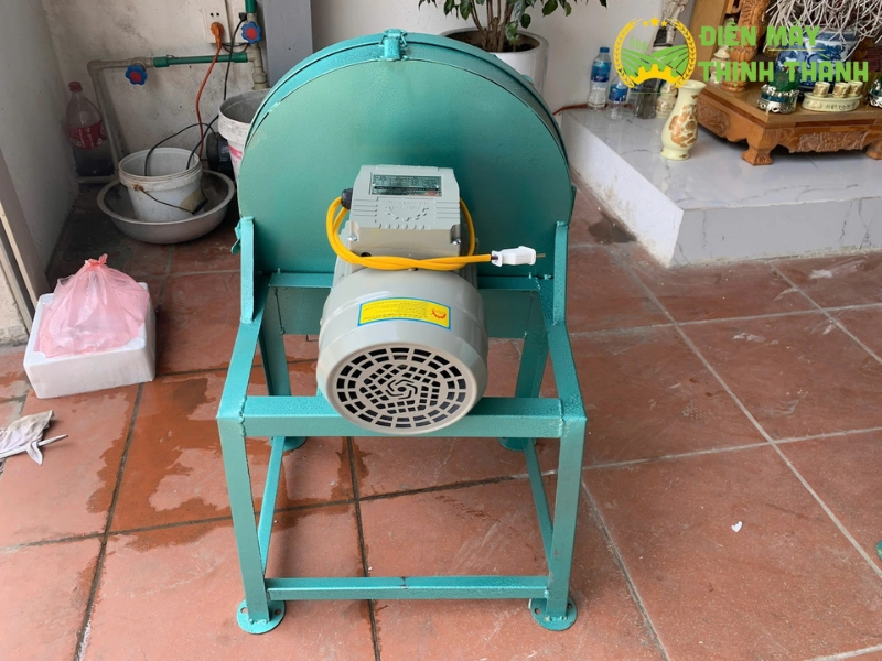 Hướng dẫn sử dụng và bảo dưỡng máy thái chuối mịn chạy điện hiệu quả