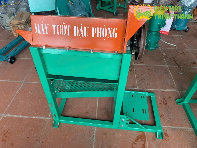 Khung máy tuốt lạc