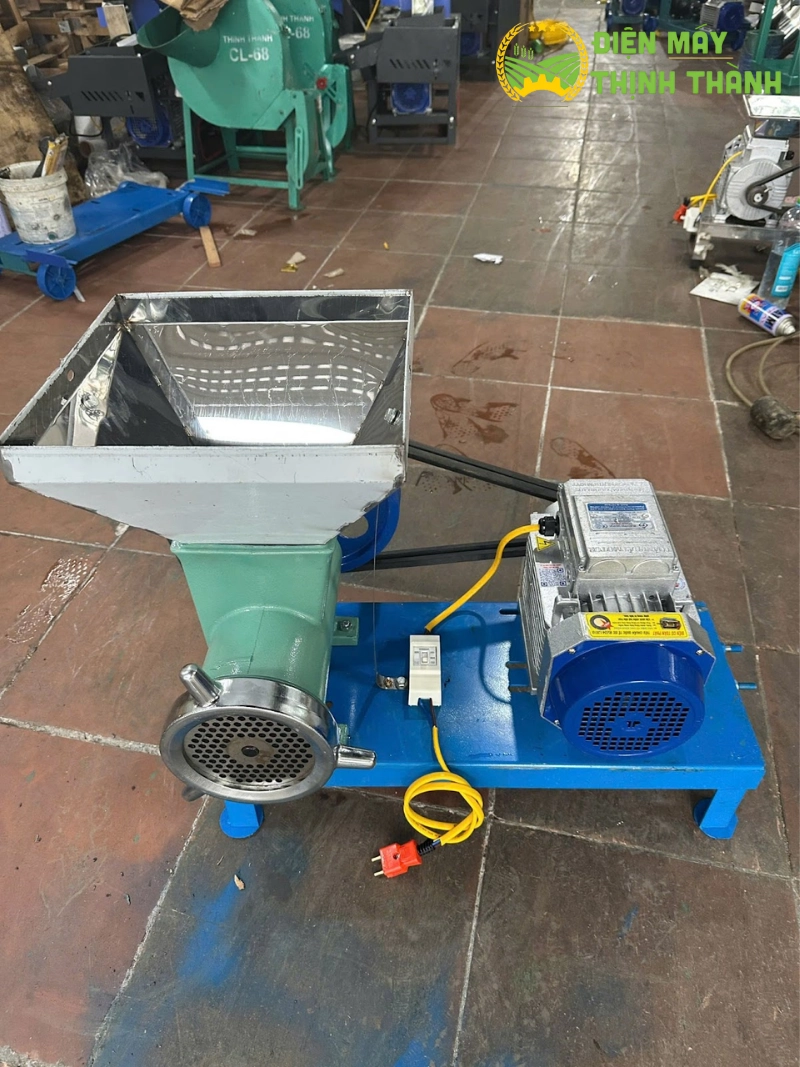 Ứng dụng thực tế và hiệu quả kinh tế vượt trội của máy xay xương xay cá cối đùn 52
