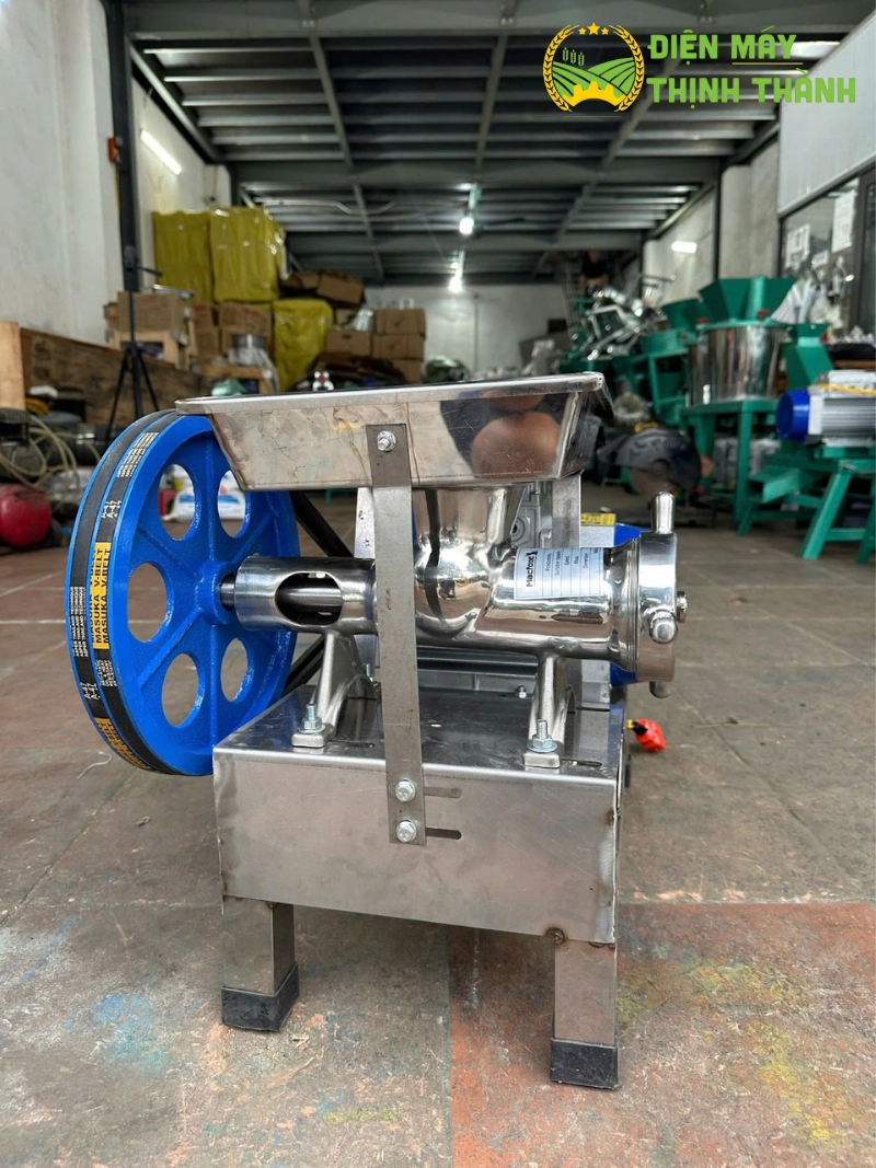 Ưu điểm vượt trội của máy xay xương, đùn thịt cối 22 inox