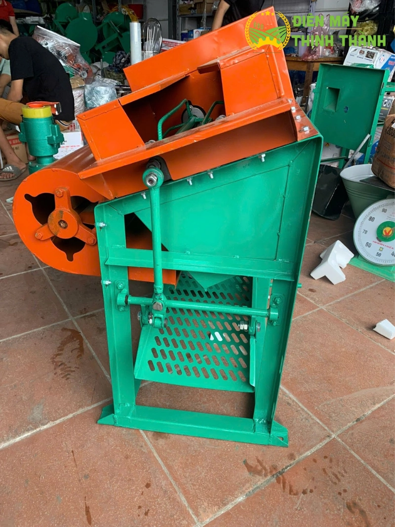 Hướng dẫn sử dụng và bảo dưỡng máy tuốt lạc chạy điện hiệu quả