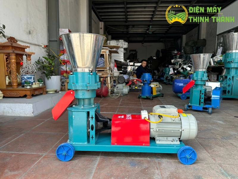 Tổng quan về máy ép cám viên trục đứng S196 plus 4 lô ép