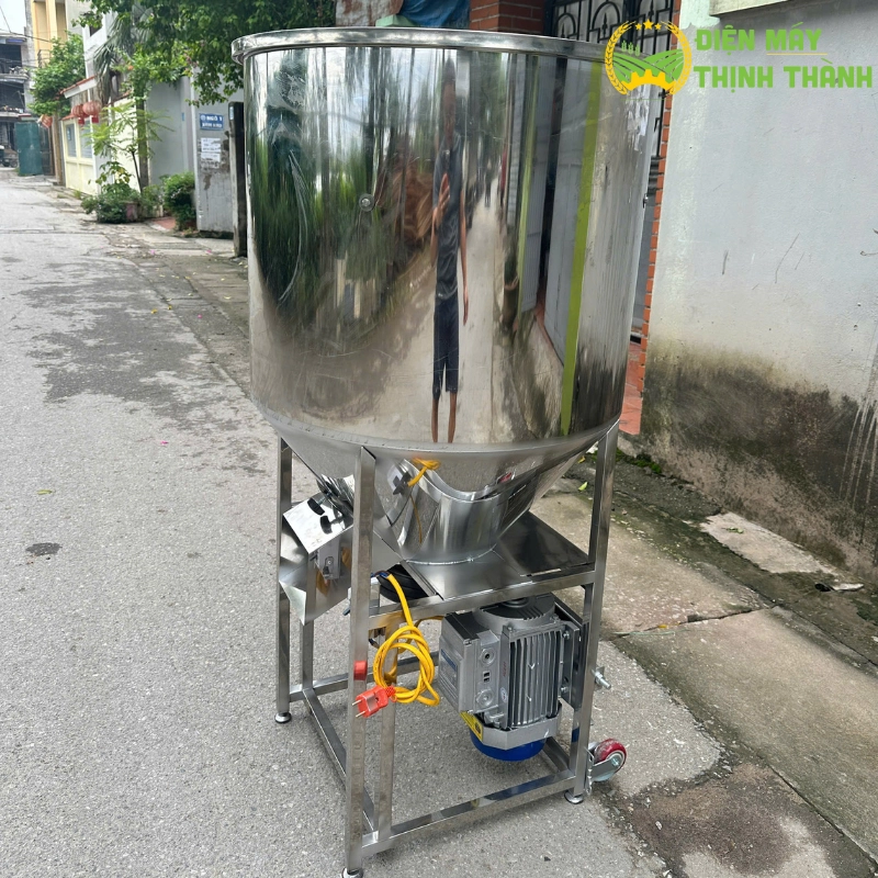 Ưu điểm vượt trội của máy trộn cám trục đứng Inox 150Kg